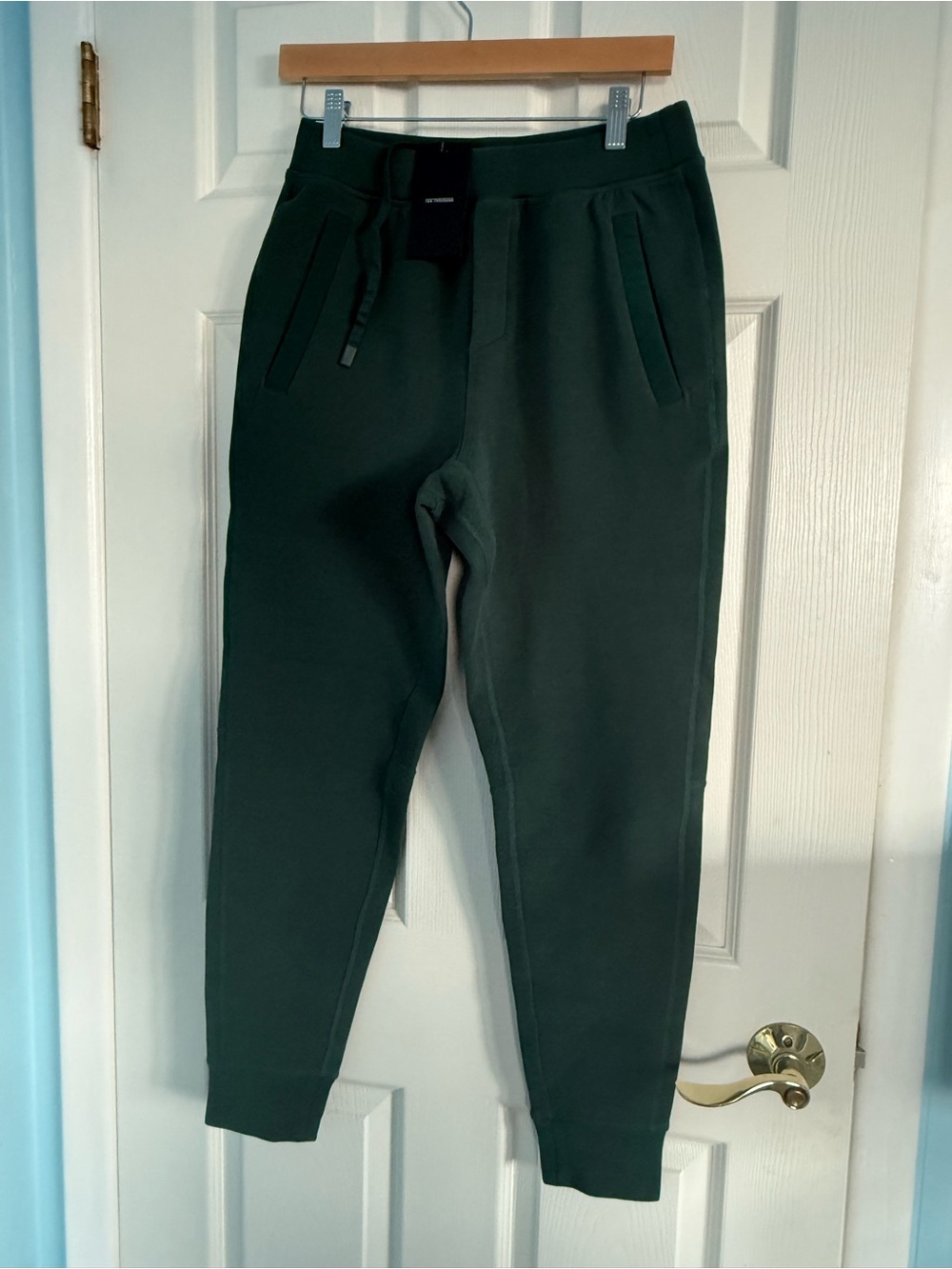 Ten Thousand Recover Pant Joggers Pine Green NWT Small S